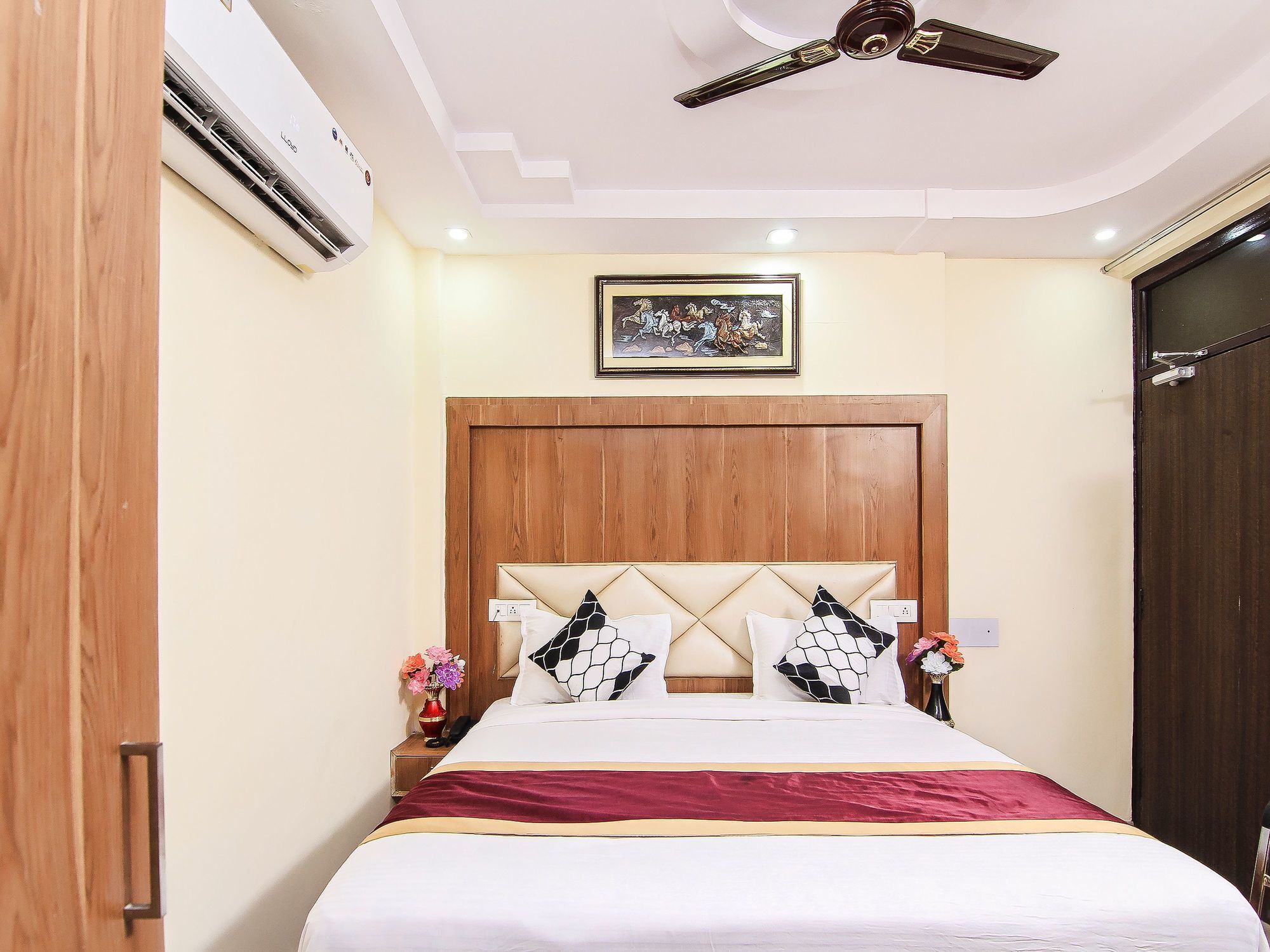 Super Hotel O Charbagh Formerly Khalsa Inn Lucknow Eksteriør bilde